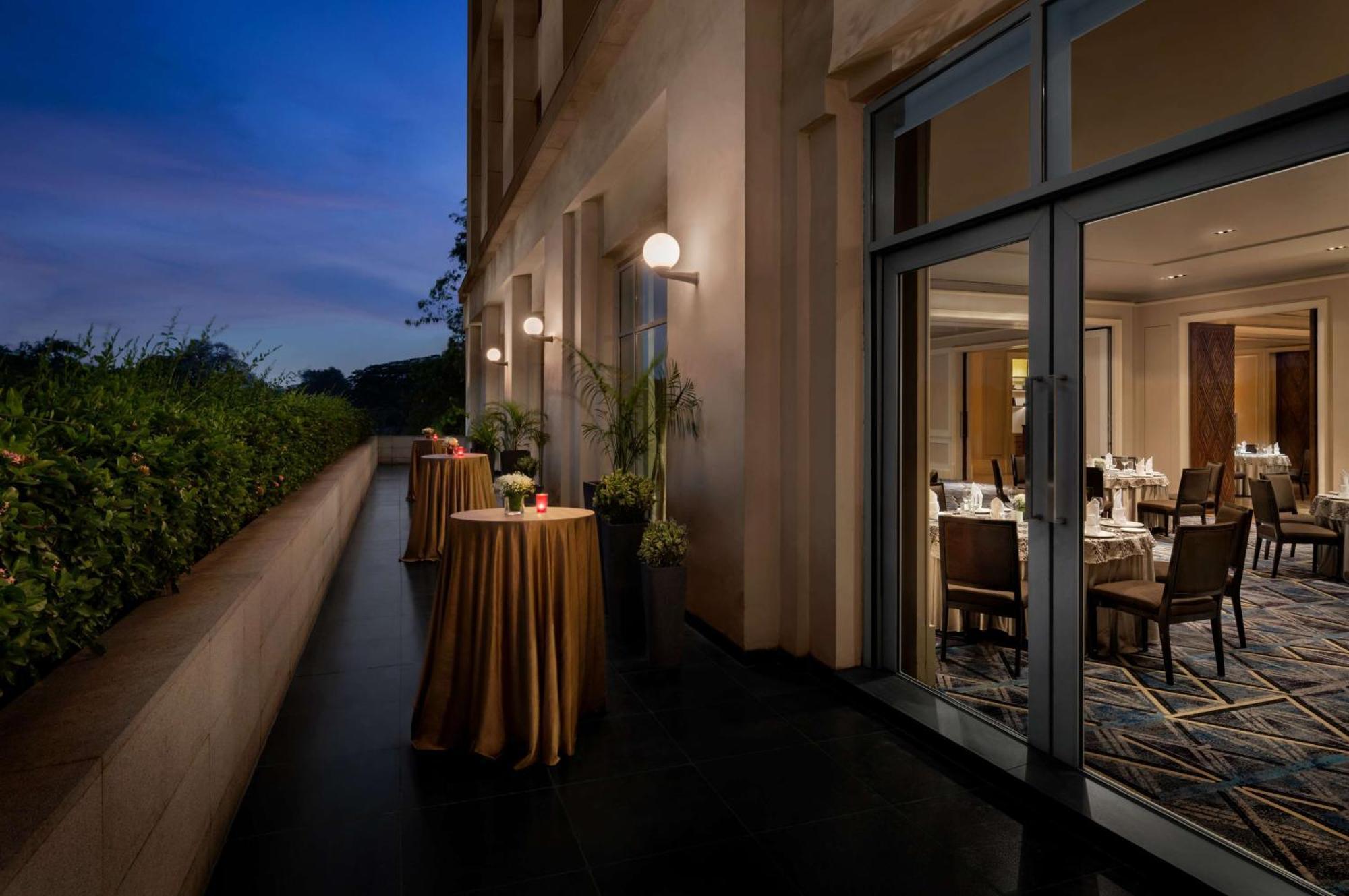 Отель Park Hyatt Ченнаи Экстерьер фото
