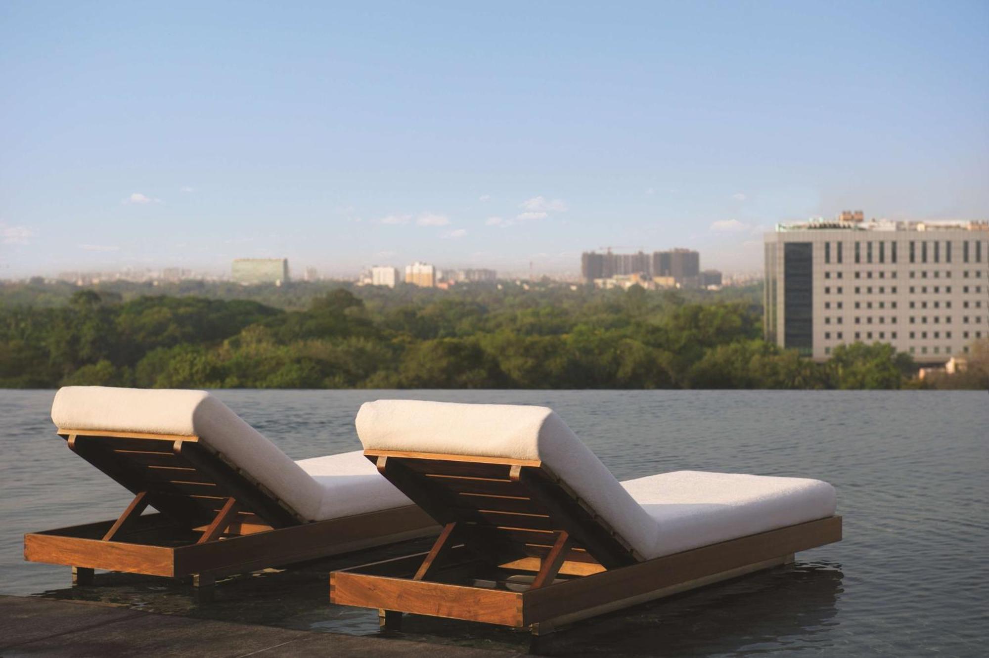 Отель Park Hyatt Ченнаи Экстерьер фото